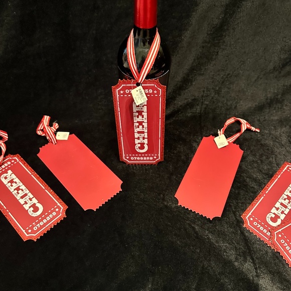 Red Holiday Metal Distressed Tin Cheer Tags for Wine Bottles or Gift Baskets NWT - Picture 4 of 7